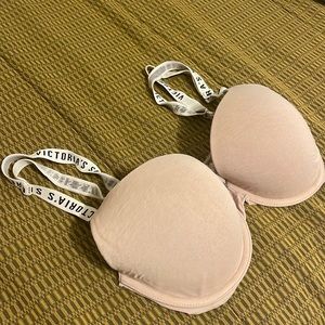 Victoria Secret T Shirt Push Up Bra